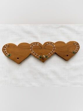 Vintage 90s Hand-Painted Heart Wall Hook - Brown with Pink Floral Accents